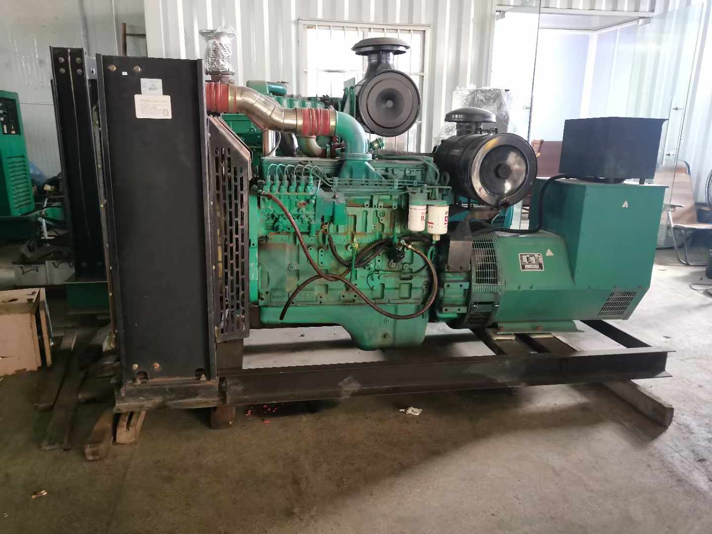 普陀发电机租赁如何确定电缆的承载电流是否在安全范围内？